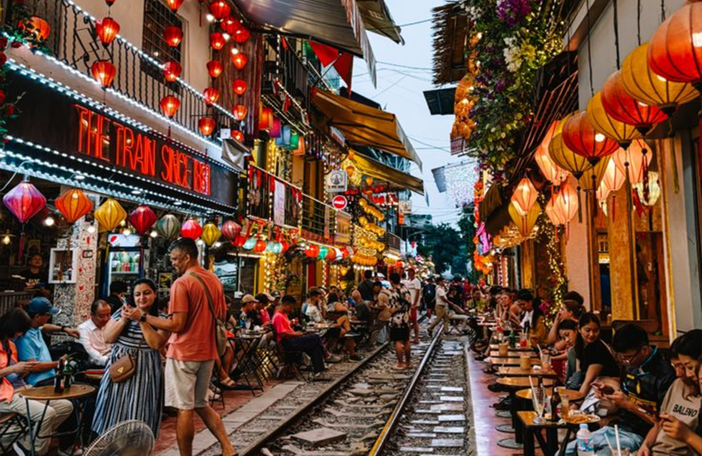 НАТРАНГ ШУУД НИСЛЭГТЭЙ АЯЛАЛ